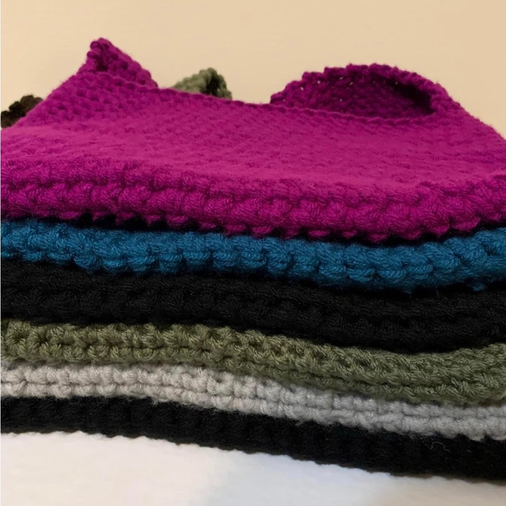 Meet your Posher, Debra  - Welcome to my world of  🧶 Handmade Crochet Creations - Picture 5 of 9